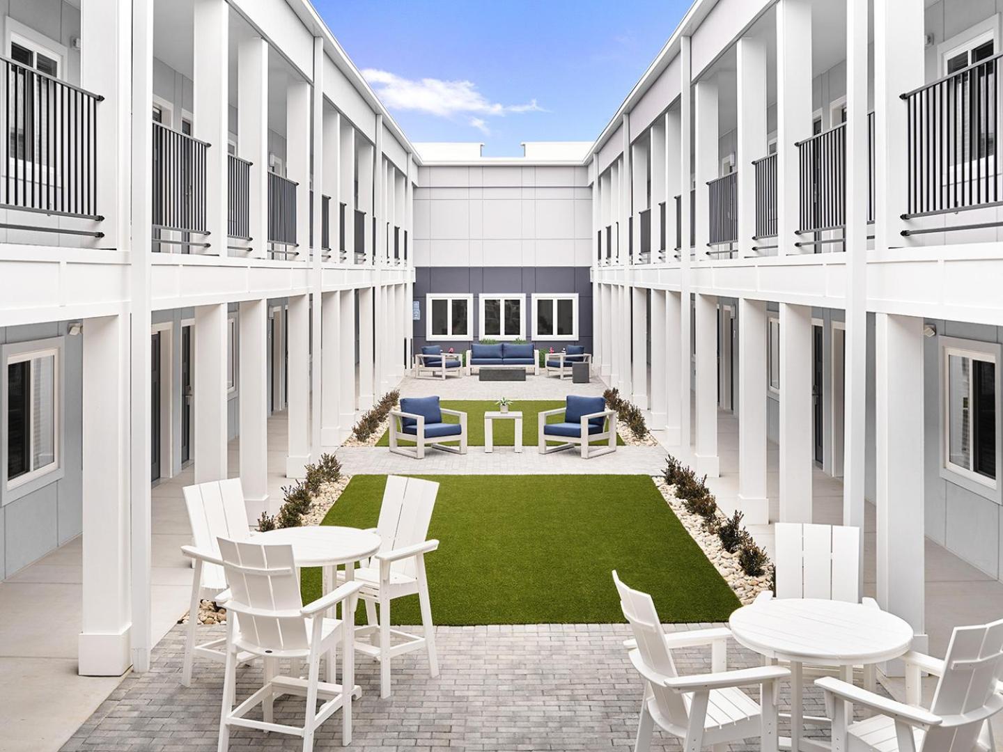 Stayapt Suites Port Arthur Exterior photo